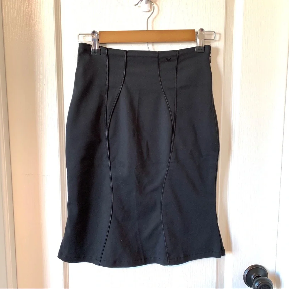 EMPORIO ARMANI Black Pencil Skirt with Piping—SZ 4